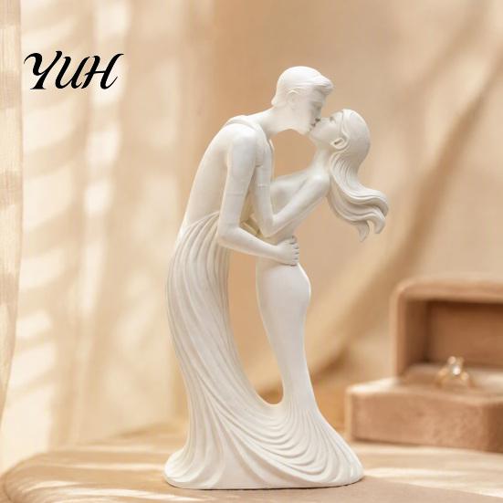 Light Luxury Interior Decoration 3D Printed Kissing Couple Ornament, Modern Minimalist Love Statue, Elegant Home Accessories for Bedroom Romantic