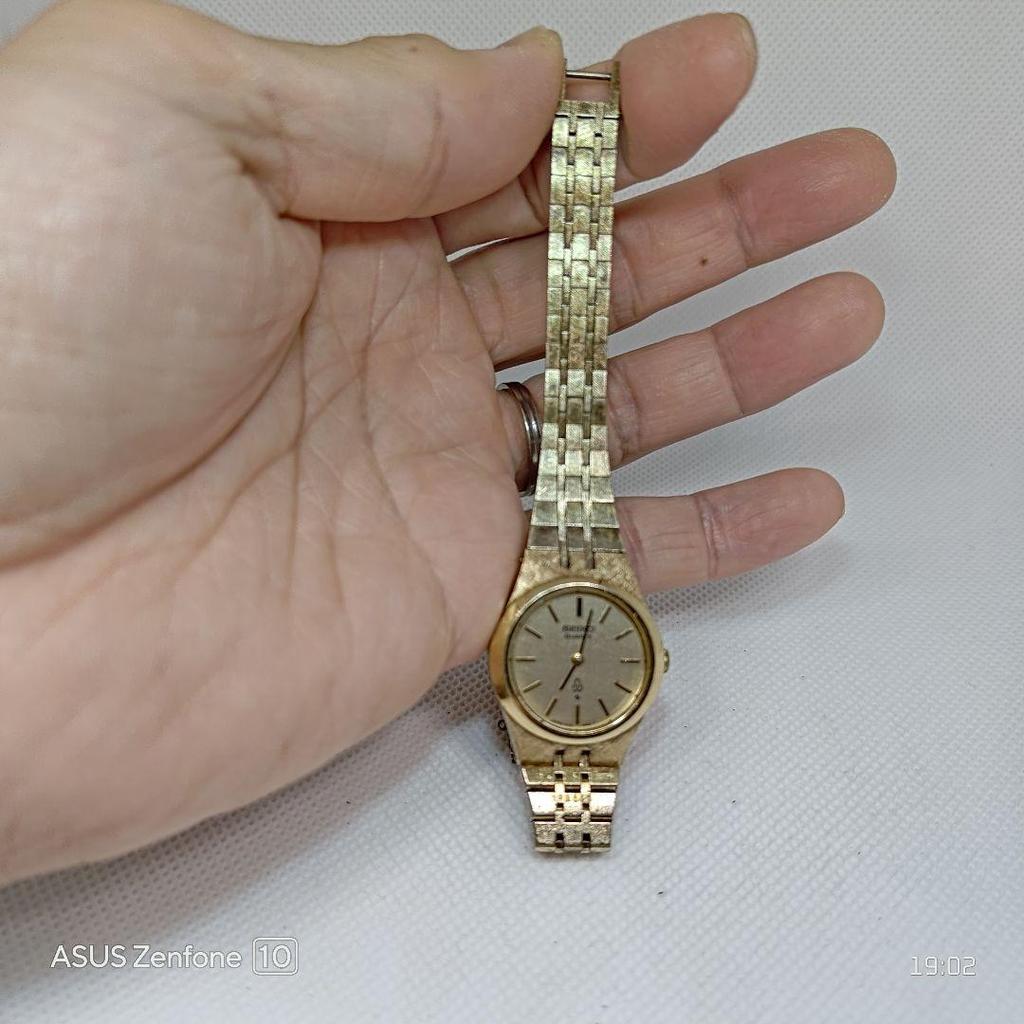 [Б/У] Женские кварцевые часы SEIKO, Золотые, Батарейка заменена, Рабочее состояние