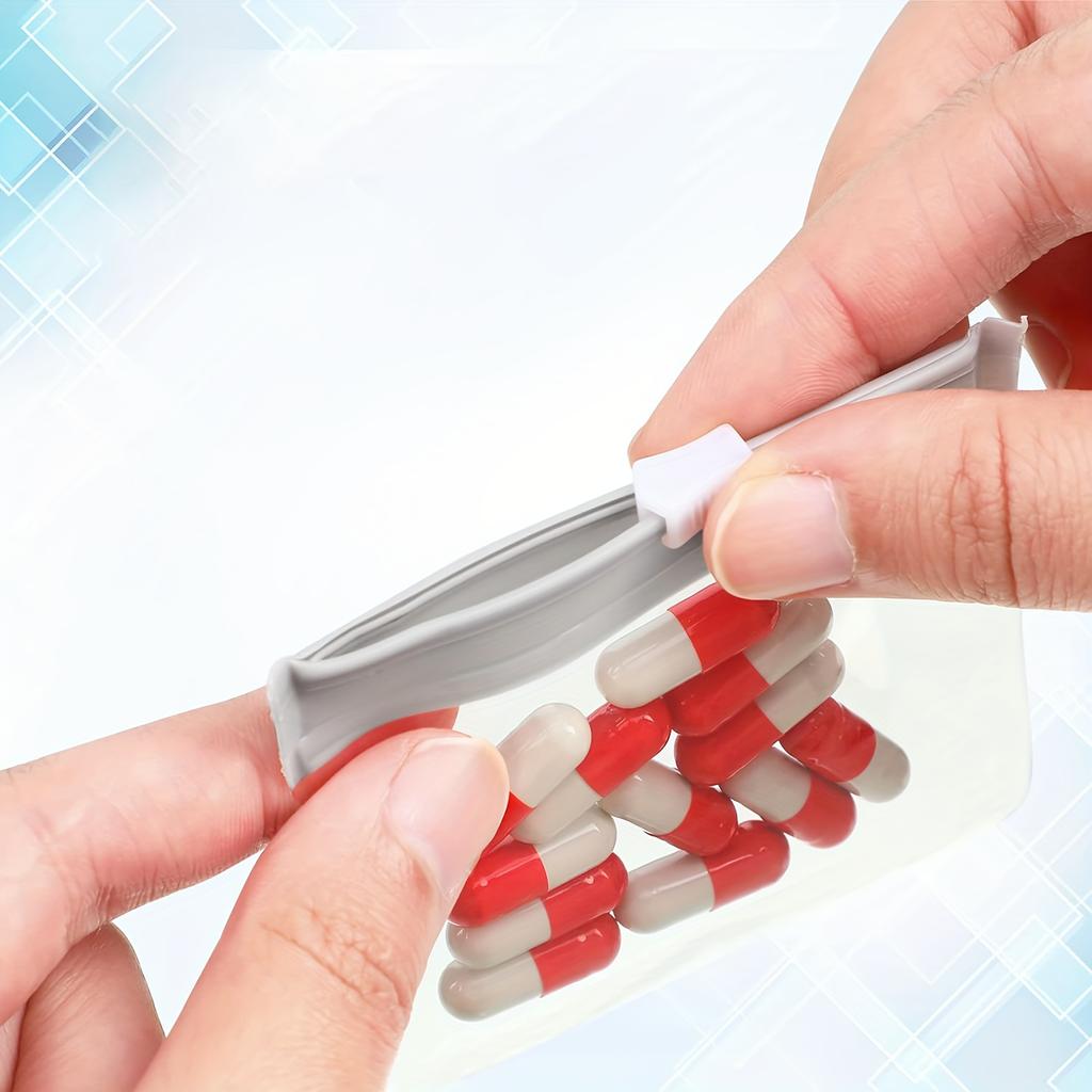 7 PCS Reusable Pill Pouches Color-Coded Secure Zip Portable Transparent Medicine Organizer for Travel and Daily Use