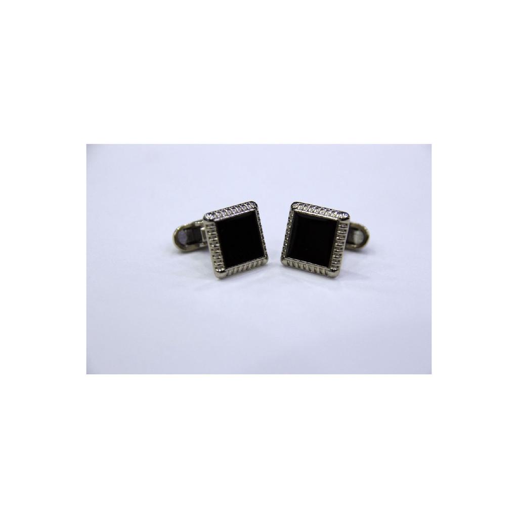 Запонки черного цвета