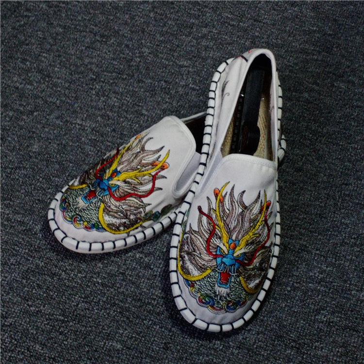 Embroidery Loafers Men Breathable Slip On Cloth Shoes  Lightweight Flat Shoes Men Leisure Sneaker