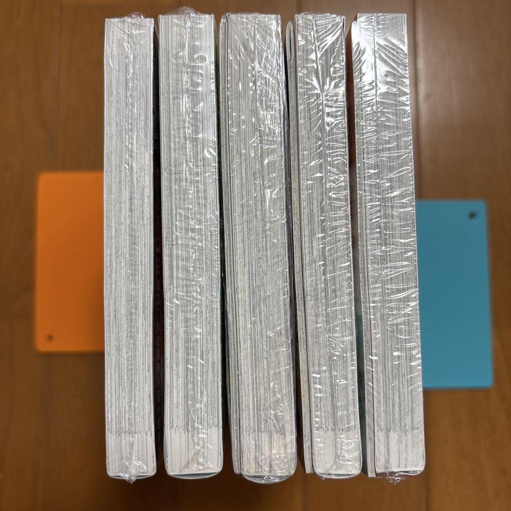 [Б/У] Босс-демон, Гокудера-сан, хочет быть разоблаченным. Тома 1-5 Специальное издание с бонусом