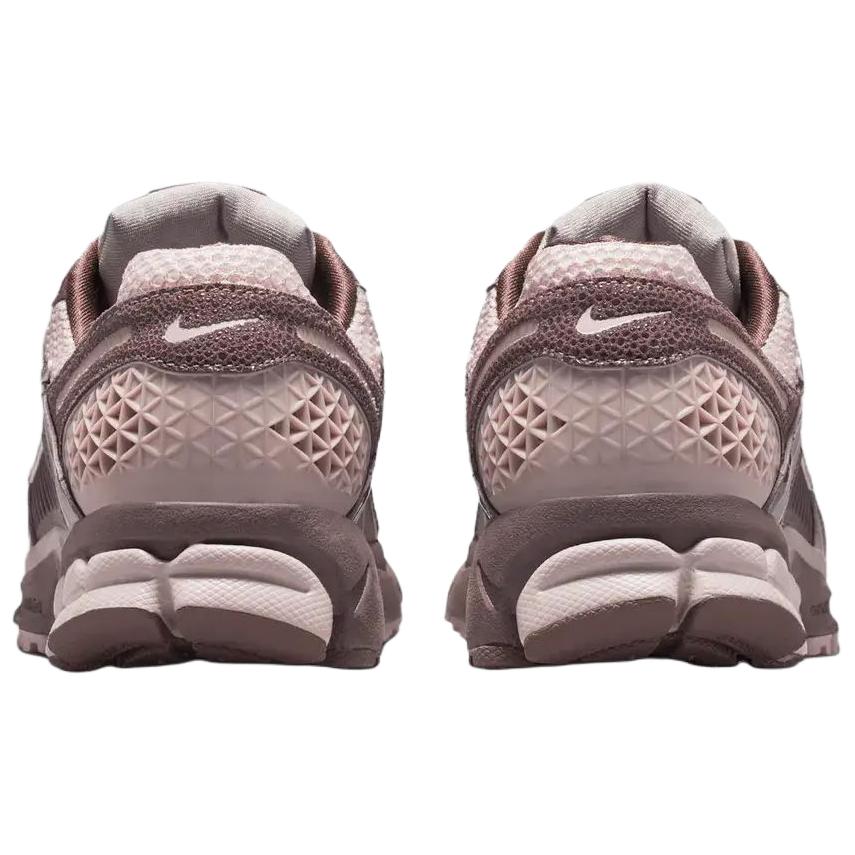 Nike Кроссовки для бега Zoom Vomero 5 Унисекс Розовые II6236-500