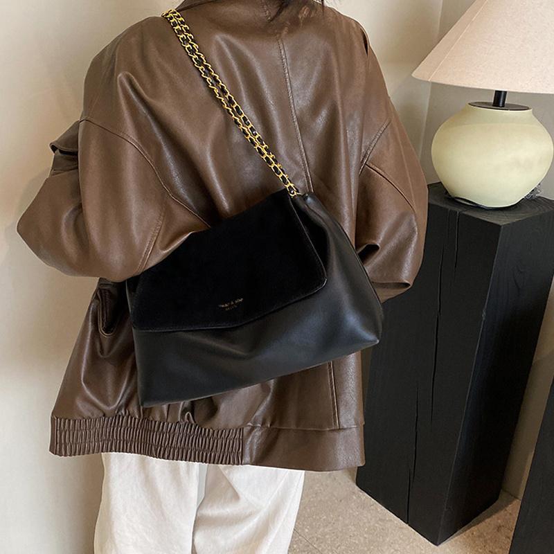 Yogodlns Мягкая сумка-тоут из ПУ кожи Новая женская сумка с золотыми цепочками Высококачественная Вместительная сумка на одно плечо Однотонная Универсальная сумка кроссбоди