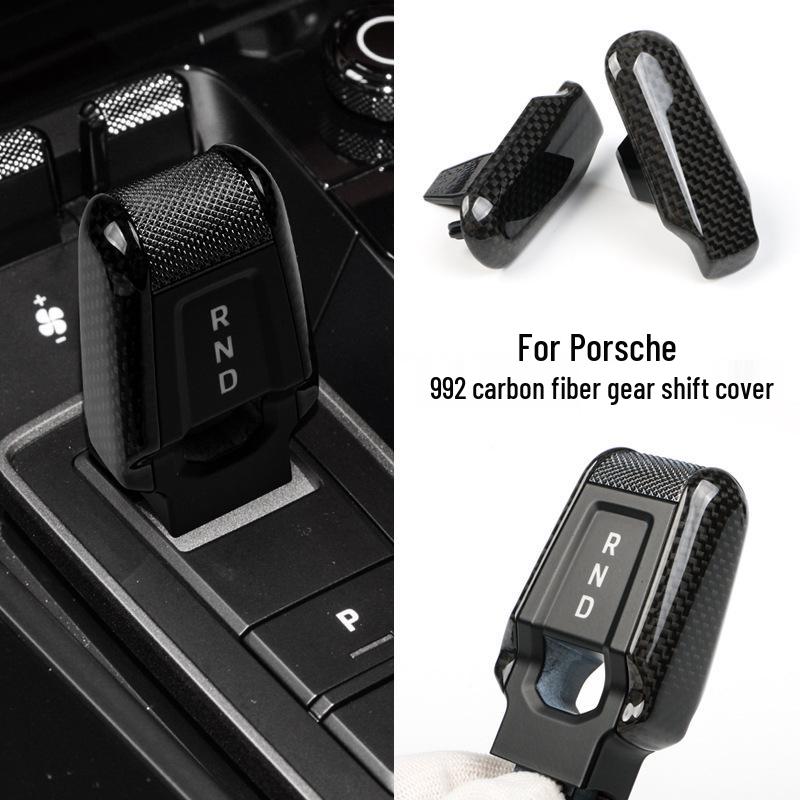 Крышка рычага переключения передач из углеродного волокна Porsche 992 для моделей 911 2019-2023 годов.