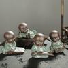 F Creative Boutique Улыбающийся Будда Чайный питомец Керамические украшения Безумный монах Фигурки кунг-фу и мини-товары для дома Офисное украшение