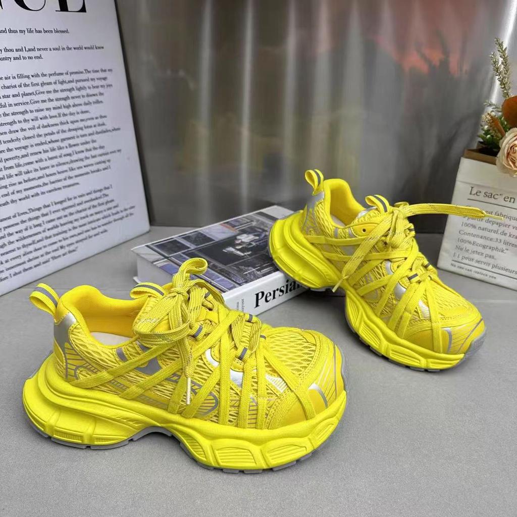 Модные женские кроссовки на платформе 2025 лето новинка сетчатые дышащие увеличивающие рост спортивная обувь модная шнуровка удобная повседневная обувь