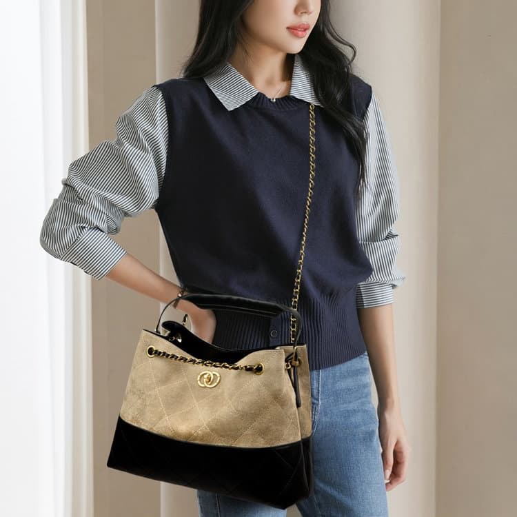 Женская сумка-тоут на плечо с ромбовидной цепочкой, подобранная по цвету