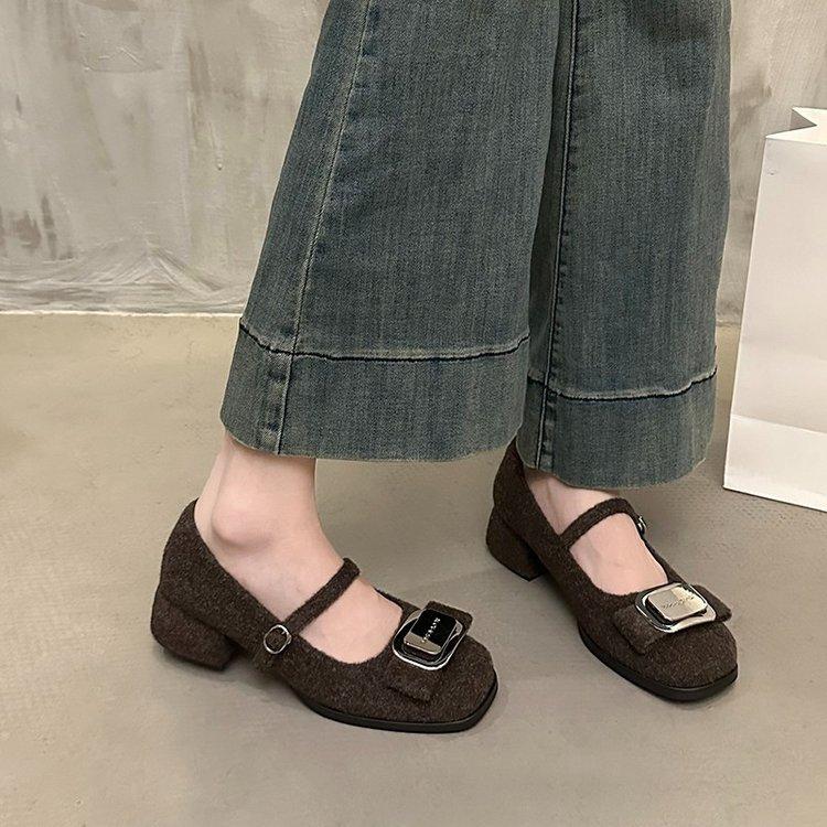 [Youshilai] Temperament Square Head Mary Jane Shoes Women's Winter 2025 New Shallow Mouth One-word Buckle Strap Single Shoes