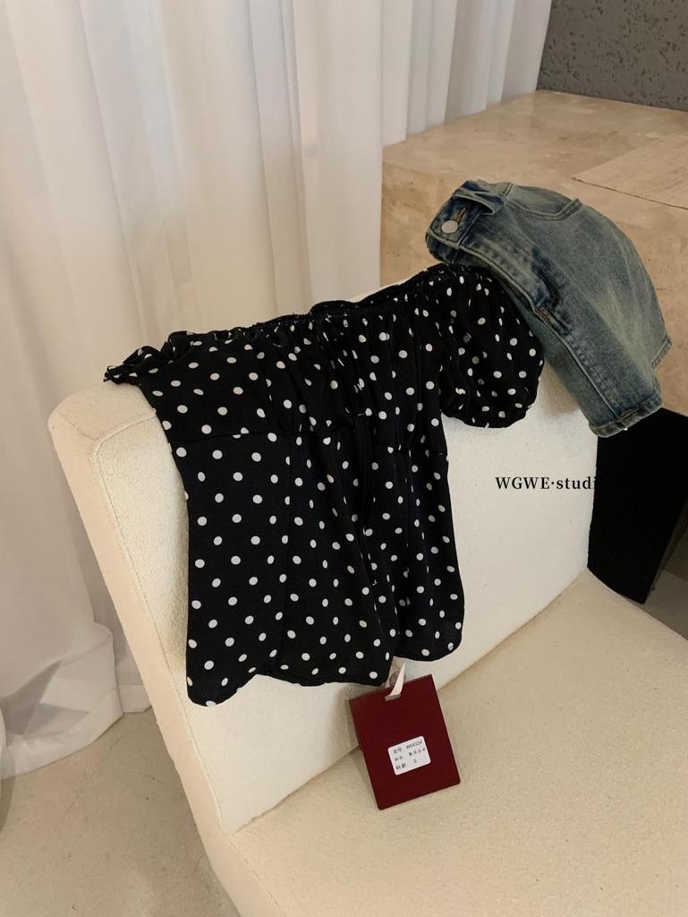 Женская блузка в горошек с коротким рукавом и квадратным вырезом со шнуровкой Guangzhou - Осенне-зимний тренд