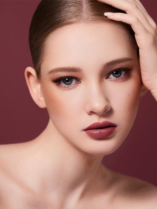 DEARDAHLIA Petal Touch Увеличивающий Объем Велюр для Губ