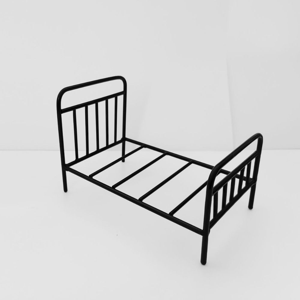 Кукольная мебель, винтажная миниатюрная кровать, мини-реалистичная кровать, новая металлическая кровать для кукольного домика