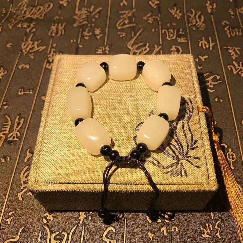 Нефритовые браслеты с подходящими браслетами из белого нефрита и сапфира для мужчин и женщин