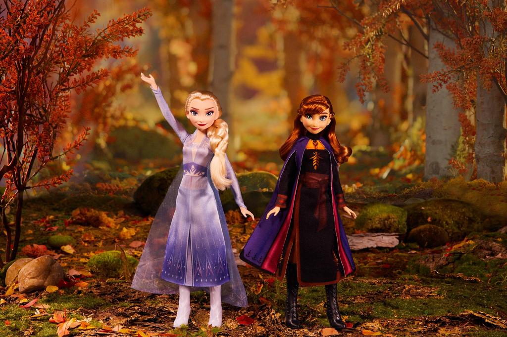 Disney Frozen 2 Forest Expedition Fashion Doll Playset с и Хани Мелен Ограниченная серия Анна, Эльза, Райдер, -