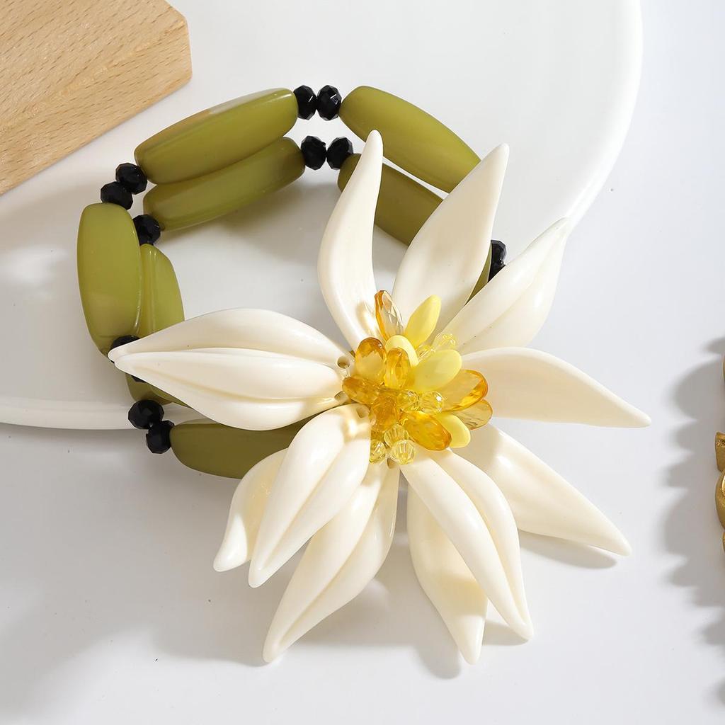 Европейские и американские серьги-гвоздики с белыми цветами и двухслойный чокер-ожерелье