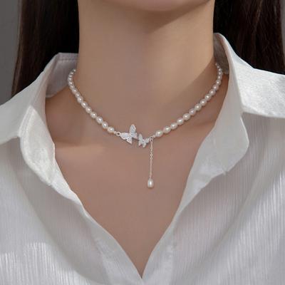 Ожерелье с подвеской, модное ожерелье с нежным реквизитом на ключицу, очаровательное ожерелье, модное ожерелье с имитацией жемчуга и бабочки, женское ожерелье, ювелирные изделия для вечеринок
