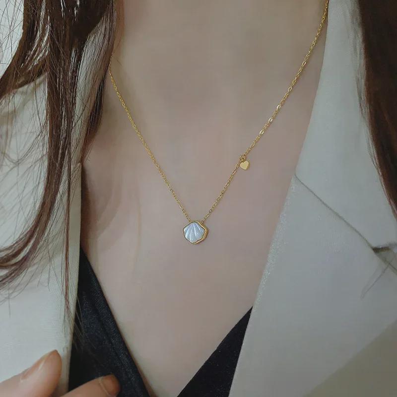 Элегантное белое ожерелье-сердце из ракушки - Премиальная титановая сталь для женщин