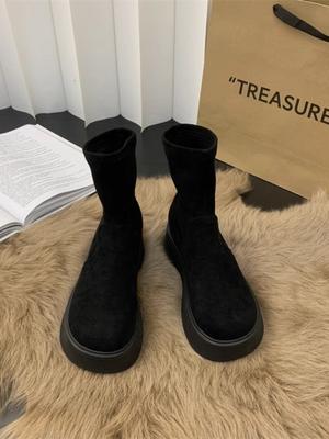 Модели осень-зима 2025 универсальная мода зарубежная интернет-знаменитость тонкие ботинки на толстой подошве мартины эластичные ботинки женские бархатные замшевые короткие ботинки
