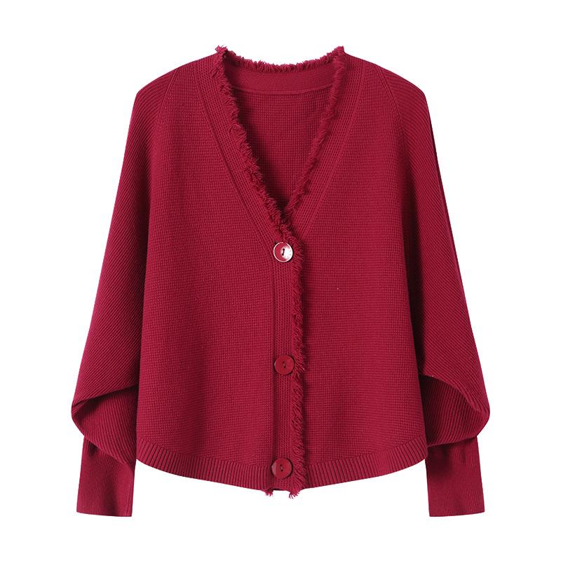 Женский кардиган с рукавами «летучая мышь» и юбка - Модный осенний тренд 2025