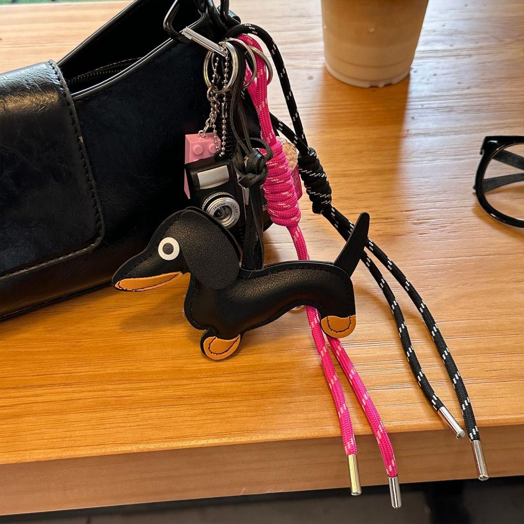 Брелок ручной работы Такса Художественный брелок Такса Стильный брелок-подвеска для уникального подарка