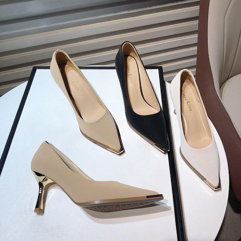 Осенняя женская обувь на высоком каблуке, туфли-лодочки, новая мода, универсальная обувь с металлическими шипами и неглубоким носком, профессиональная обувь, одиночные туфли