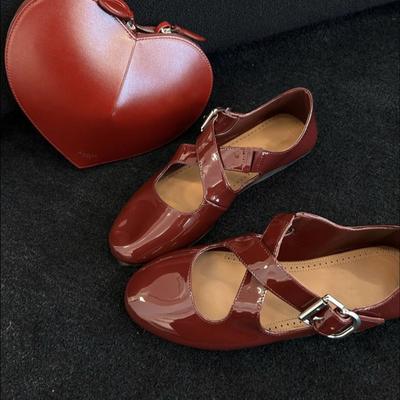 Туфли Мэри Джейн из лакированной кожи с круглым носком и перекрестной пряжкой, на плоской подошве, женские кожаные универсальные туфельки