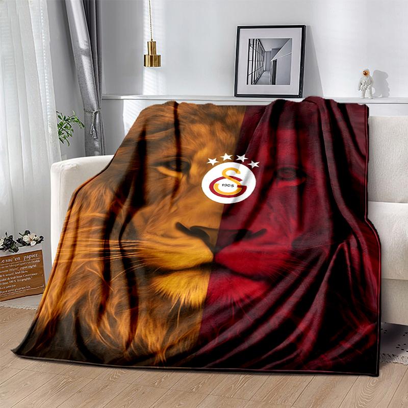 Galatasaray Flannel Blanket Soft All-Season Throw, Design for Camping, Car Travel, Hiking Sofa, Bed, Office Perfect Gift for Parties