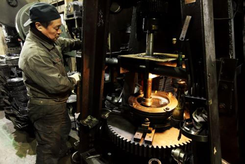 Продвинутая дверь Yamada Industries HANAK0 Кованая титановая ручка Сковорода 26см (Плоский) HF-26