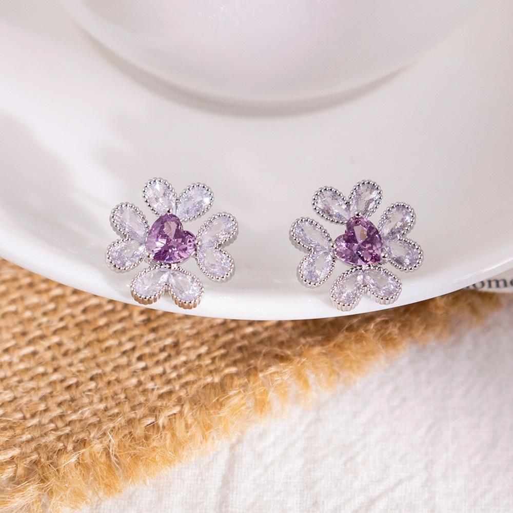 Light Luxury Exquisite Micro-inlaid Zircon Flower Earrings Elegant High-end Pearl Stud Earrings Niche Design Temperament Earrings
