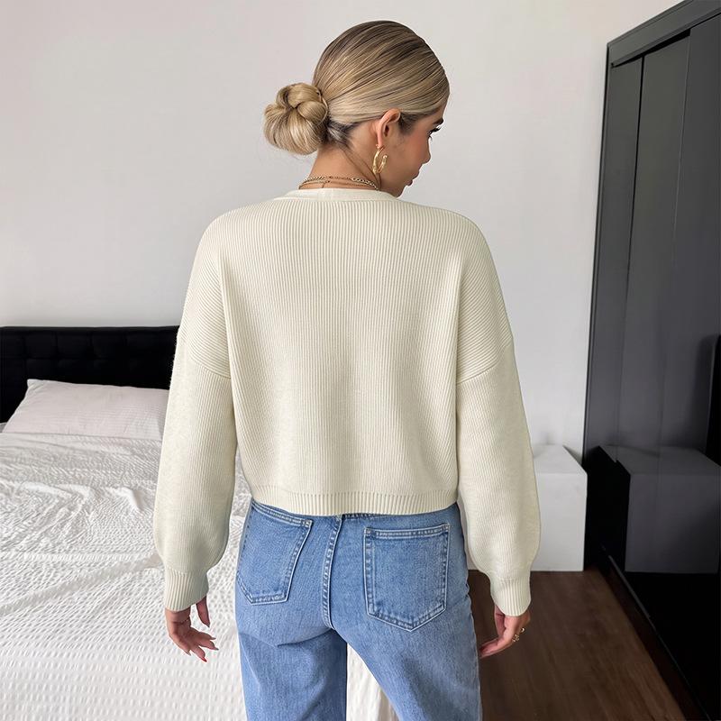 TikTok Europe 2026 Autumn/Winter Minimalist Solid Color Embroidered Knit Cardigan