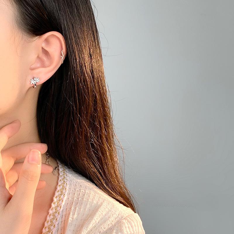 Легкие роскошные серьги-вкладыши с бриллиантовой инкрустацией для женщин с высококачественным нишевым дизайном Новые серьги Temperament