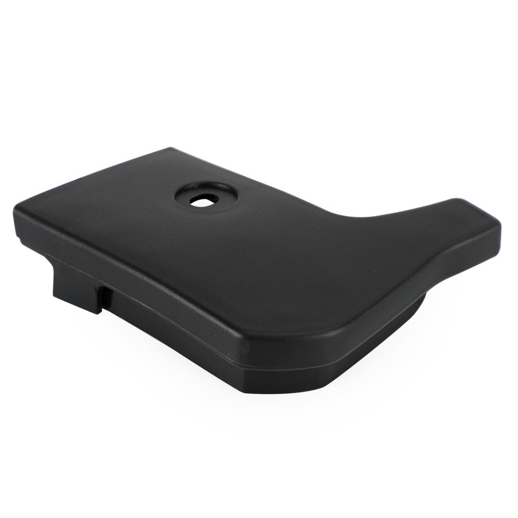 N/S Торцевая заглушка боковой юбки 1771888 для Ford Fiesta MK7