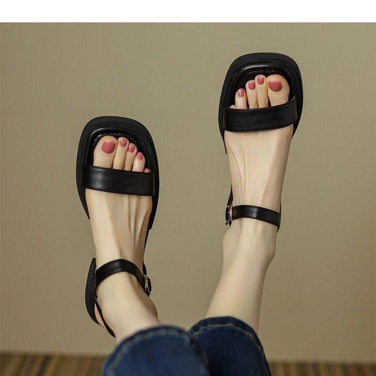 French Retro Brown Sandals 2024 Summer Medium Low Heel Roman Shoes Open Toe with Simple Flat Women's Shoes