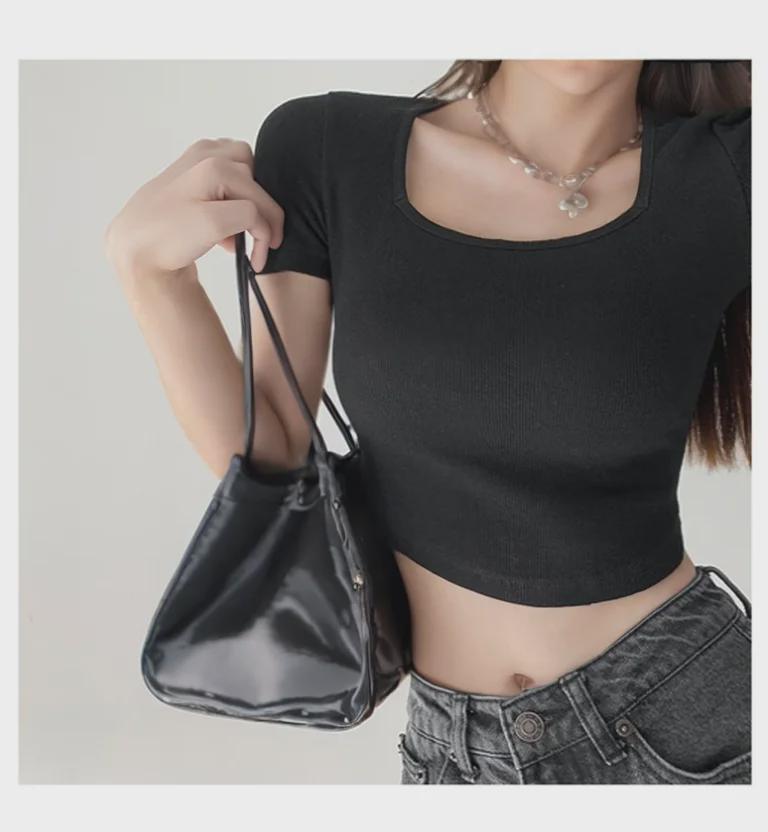 Женский укороченный топ в корейском стиле, облегающий, с широким U-образным вырезом - однотонный, с коротким рукавом, оверсайз, летний слой.