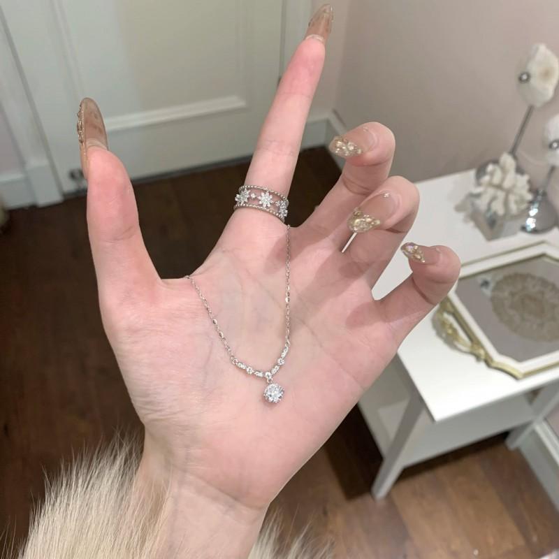 Womens Zircon Necklace Luxury Minimalist Collarbone Chain Fashion Accessory