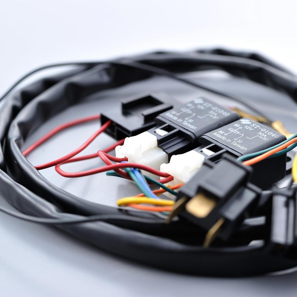 Daytona Motorcycle Headlight Relay Kit H4 Exclusive Single Light Type 95438