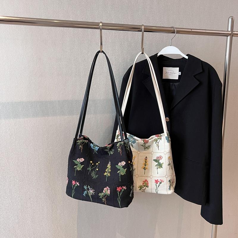 Большая вместительная сумка женская летняя универсальная 2024 новая холщовая повседневная сумка через плечо высокосортная сумка-ведро для поездок на работу