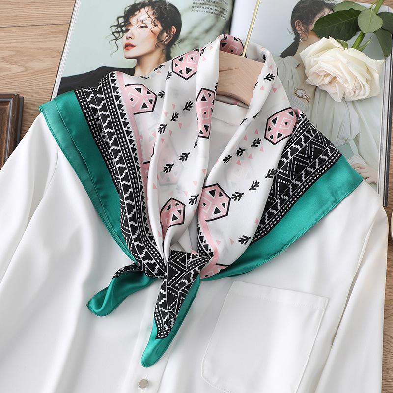 70 * 70cm New Silk Small Square Scarf For Women'S Neck Protection Professional Scarf Versatile Hair Tie Headscarf Scarf