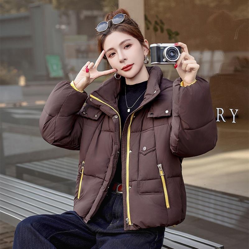 Source contrasting color zipper hooded cotton clothes women's short thickened filled women's jackets are available in batches
