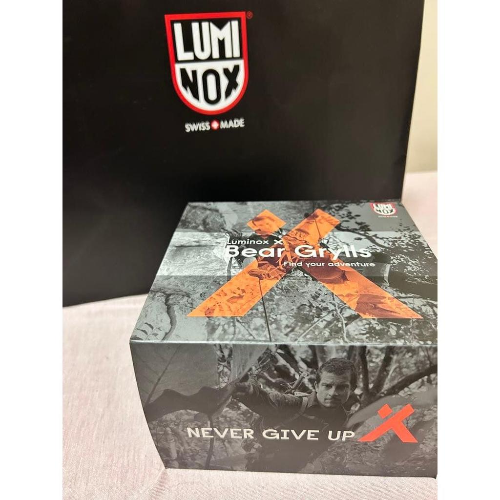 Б/у Совершенно новый! Только для примерки Luminox