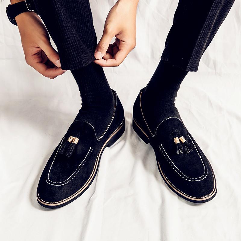 Мужские лоферы из матовой кожи с острым носком в британском стиле: Повседневные туфли для вождения без застежек