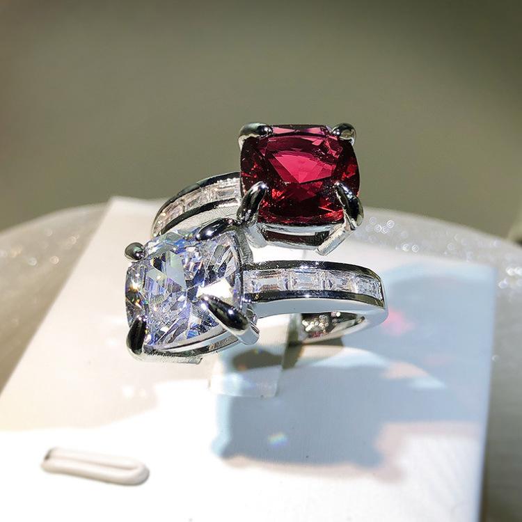Кольцо Princess Square Ring с имитацией розового циркония и бриллиантовой огранкой Mousseau для женщин