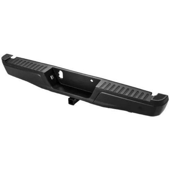 Задний бампер Ford F150 2015-2020 без датчиков, с фаркопом (FO1103164)
