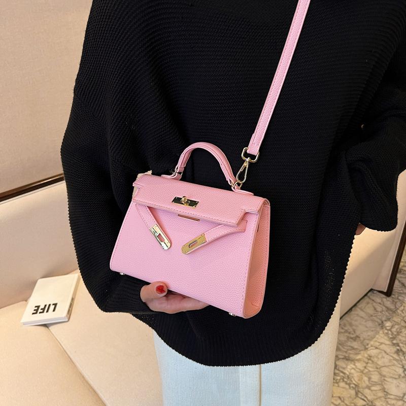 Женская универсальная сумка-мессенджер на плечо для поездок на работу