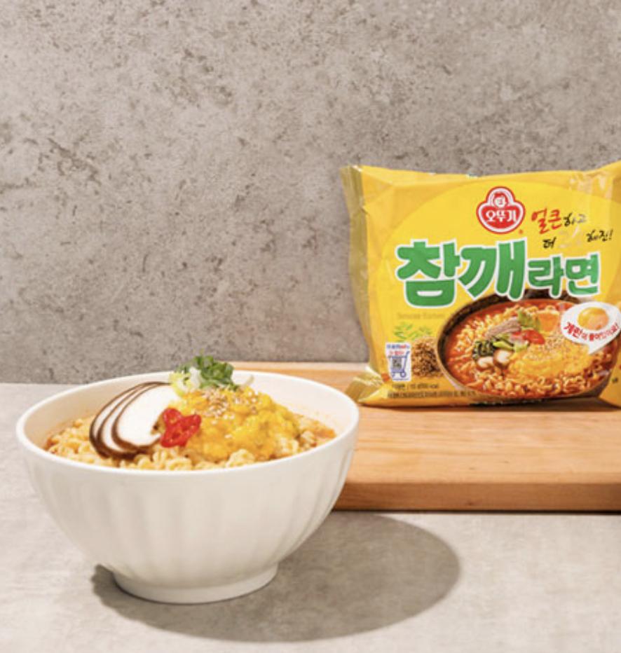 Ottogi Sesame Ramen Savory Spicy Rich Egg Block Bowl 115g x 16 Cups