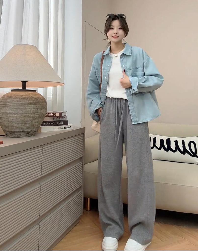 2025 New Hong Kong-Style Women's Denim Shirt Jacket: Casual Spring Loose Fit