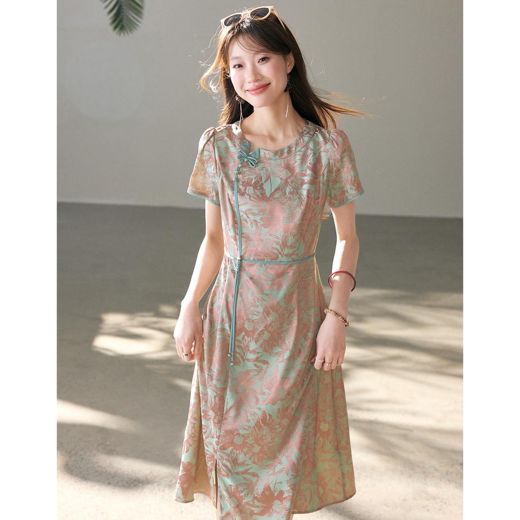 Chinese style elegant women's dress with a cinched waist for slimming and comfort, slim fit women's dress, A-line medium length women's dress