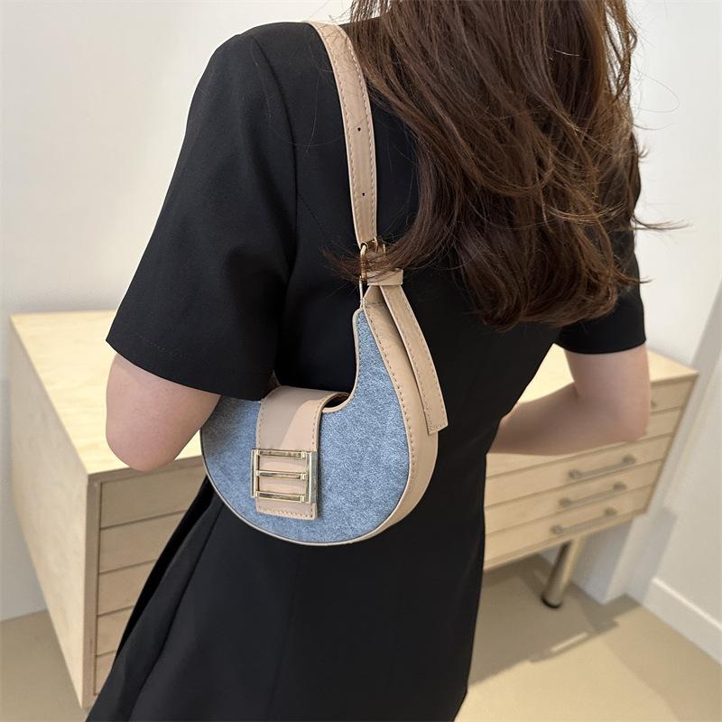 Модные сумки для женщин на весну Простой новый стиль для женских сумок Модные сумки для подмышек Сумки-полумесяцы на одно плечо