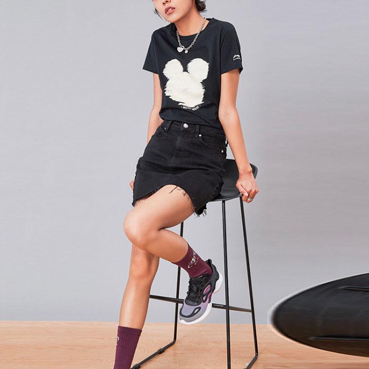 Li-Ning Женская футболка с короткими рукавами и принтом X Disney Joint Kung Fu Mickey Silhouette, черные AHSQ144-1