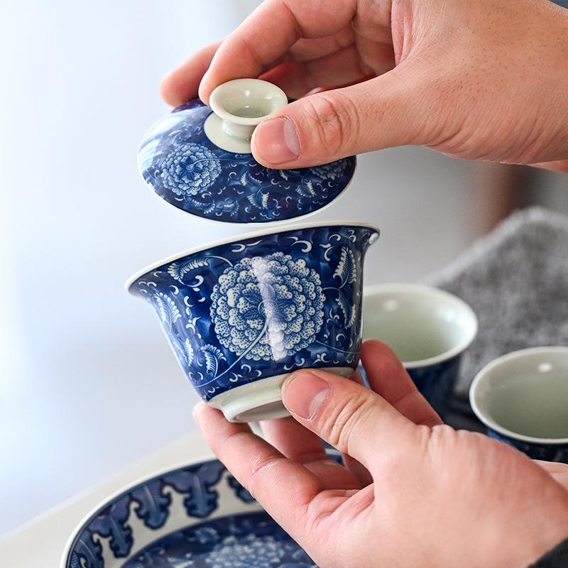 Underglaze Blue And White Sancai Tea Bowl Cover Bowl Cup, High-Grade Ceramic Kung Fu Tea Set, Not Hot To Make Tea, Chinese Retro Pot Bearing
